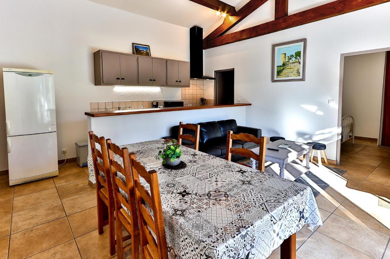 Châteaurenard Les Gites Du Mas Canillac מראה חיצוני תמונה
